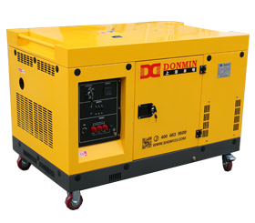 上海東明15kw低噪音柴油發(fā)電機(jī)SD18000LE/3